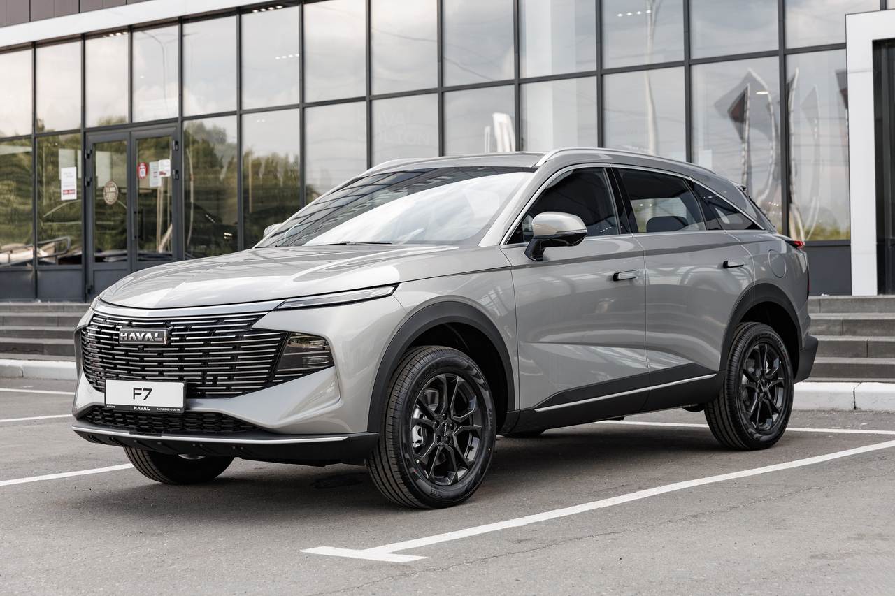 Haval F7 II Рестайлинг Премиум 2.0T робот. 200 полный привод 26 г.в. 26 м.г.
