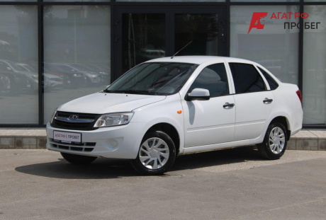 LADA Granta седан 2014 года с пробегом 94 284 км