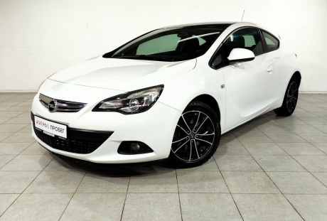 Opel Astra GTC 2013 года с пробегом 120 896 км