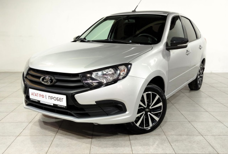 LADA Granta лифтбек 2023 года с пробегом 43 121 км