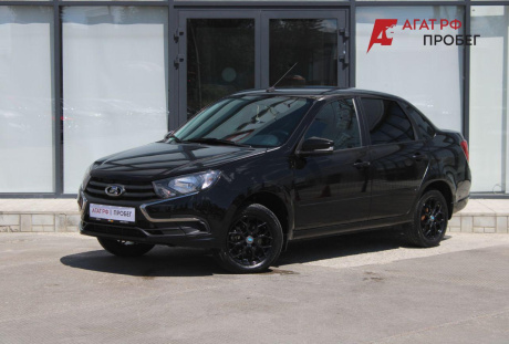 LADA Granta седан 2023 года с пробегом 60 942 км