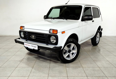 LADA Niva Legend 3 дв. 2024 года с пробегом 15 943 км