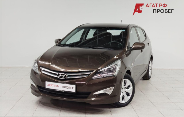 Hyundai Solaris хэтчбек 2015 года с пробегом 168 867 км, фото 1