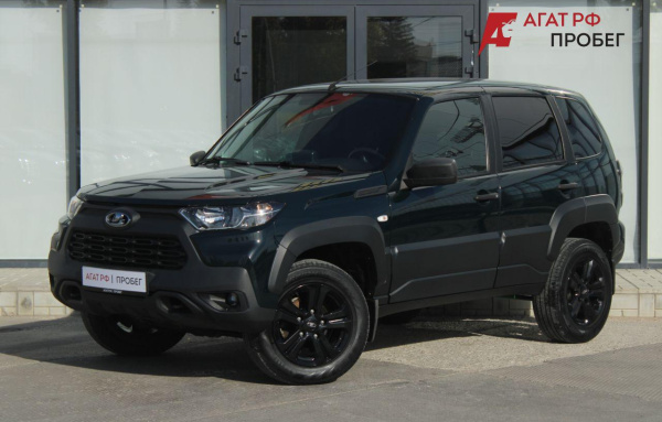 LADA Niva Travel 2024 года с пробегом 51 377 км, фото 1