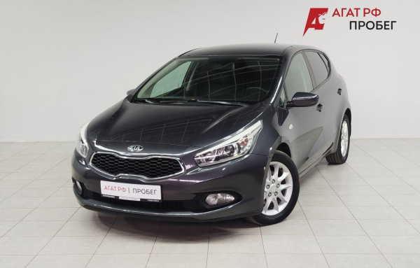 Kia Cee'd 2015 года с пробегом 164 590 км, фото 1