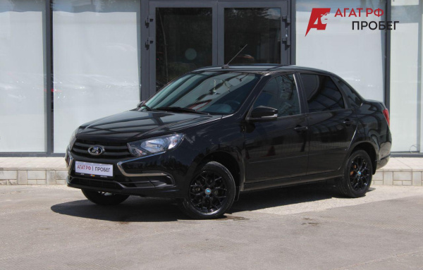 LADA Granta седан 2023 года с пробегом 60 942 км, фото 1