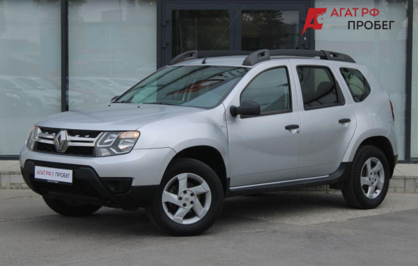 Renault Duster 2015 года с пробегом 112 896 км, фото 1