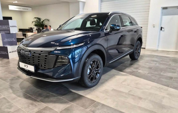 Haval F7 II Рестайлинг Техно + 2.0T робот 200 полный привод 26 г.в. 26 м.г.
